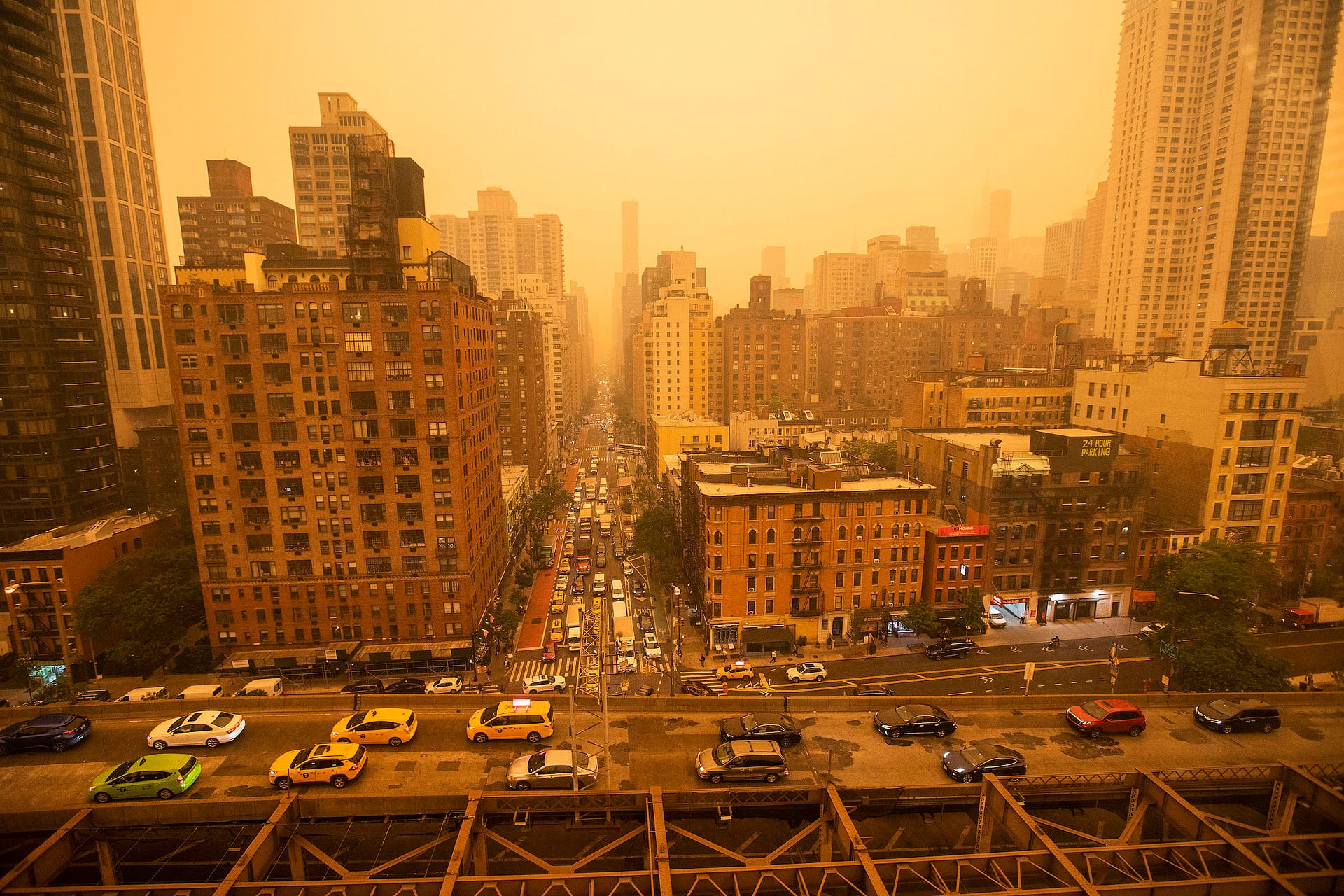 NYC Art Institutions Close Amid Air Pollution Concerns