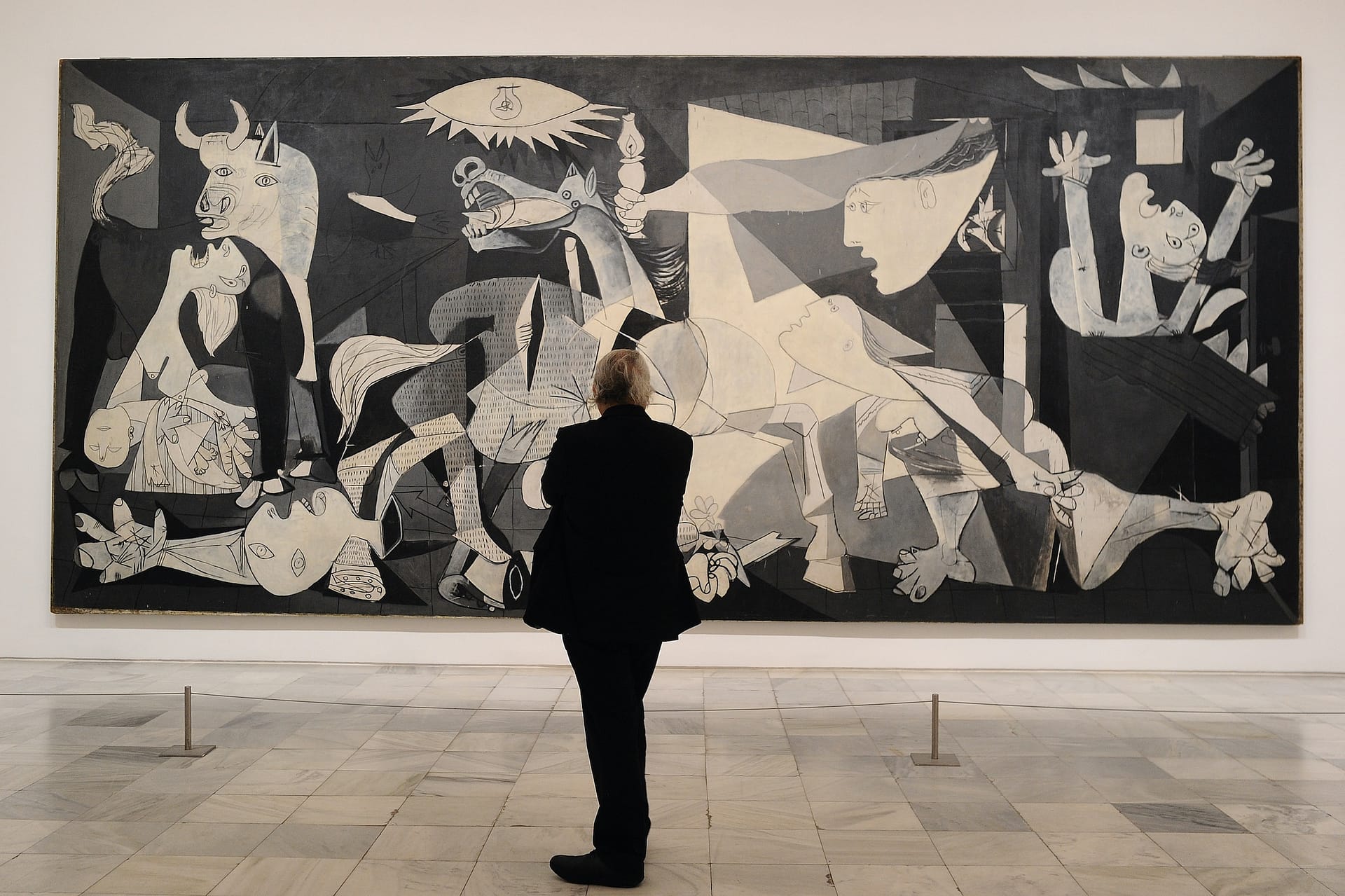Museum Lifts Ban on Photographing Picasso’s “Guernica”